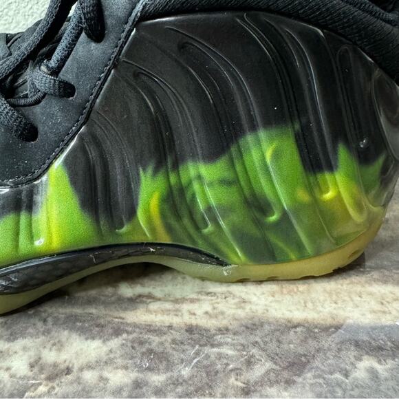 Nike Air Size 11 Foamposite One Paranorman Green Smokey Graphic Black Sneakers main image 5